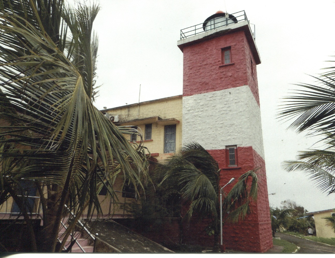 India - Uttan Lighthouse (Mumbai) India - Uttan Lighthouse (Mumbai)